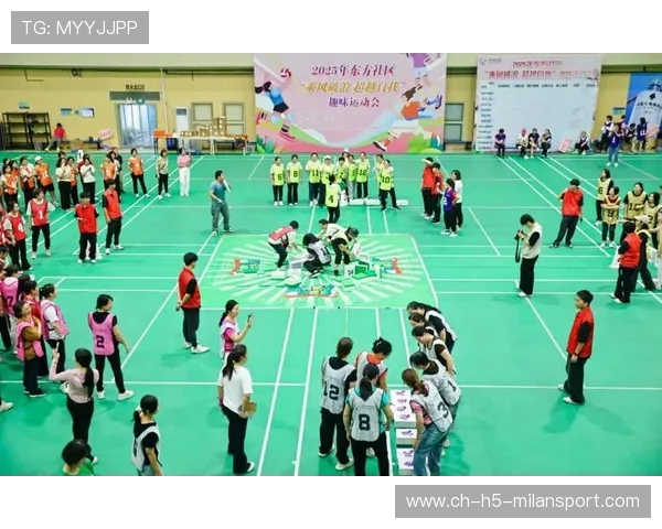 2025年西安浐灞国际港社区运动会羽毛球比赛圆满落幕 运动激情点燃活力社区