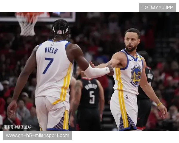 勇士逆转太阳,穆迪和库里的高效表现是关键 勇士逆转太阳,穆迪和库里的高效表现是关键