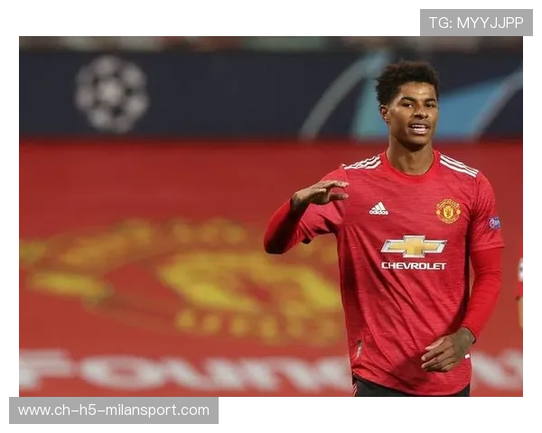 曼联继续为冬季转会做准备,目标增强锋线实力 曼联继续为冬季转会做准备,目标增强锋线实力