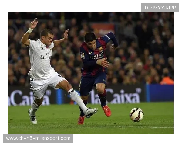 后防铁卫,续约谈判临近:俱乐部与球员的关键时刻 后防铁卫,续约谈判临近:俱乐部与球员的关键时刻