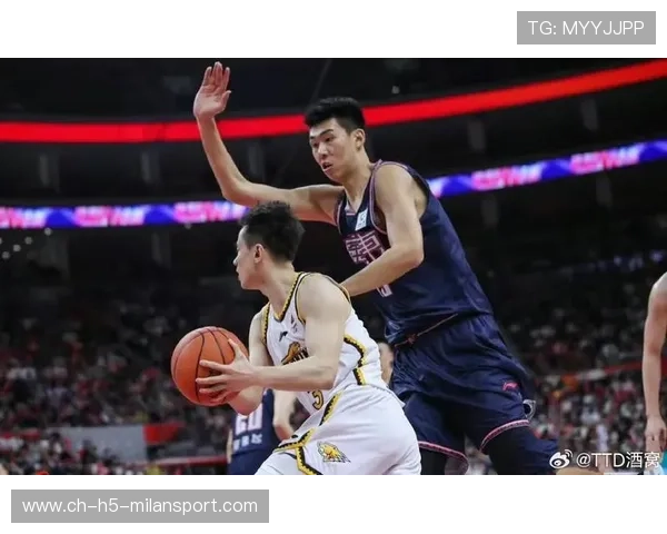 CBA 总冠军争夺战:广东 vs 辽宁再次相遇 CBA 总冠军争夺战:广东 vs 辽宁再次相遇